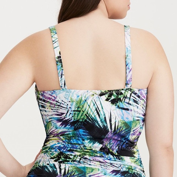TORRID 4/4X SwimSuit One Piece Tropical Palm - Picture 4 of 4